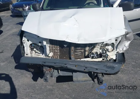 2005 GMC Canyon Fleet z USA, uszkodzony, nr VIN 1GTCS148758242855